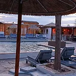 Naxos Summerland 公寓式酒店 Kastrákion