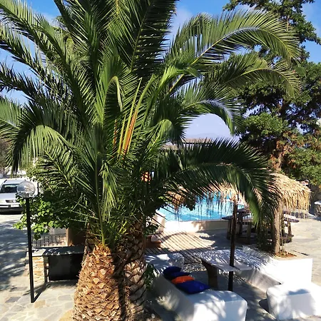 Naxos Summerland 3*