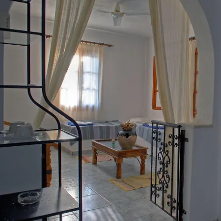 Naxos Summerland Hotel apartamentowy 3*