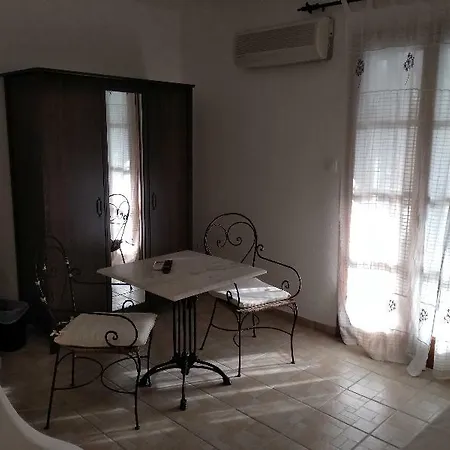 Ξενοδοχείο με διαμερίσματα Naxos Summerland Kastrákion